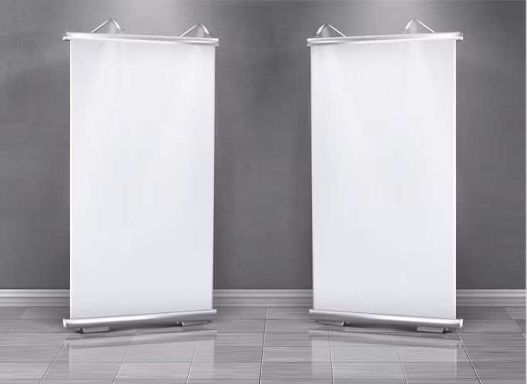 realistic-set-blank-roll-up-banners-vertical-stands-exhibition-business-presentation_1441-2208